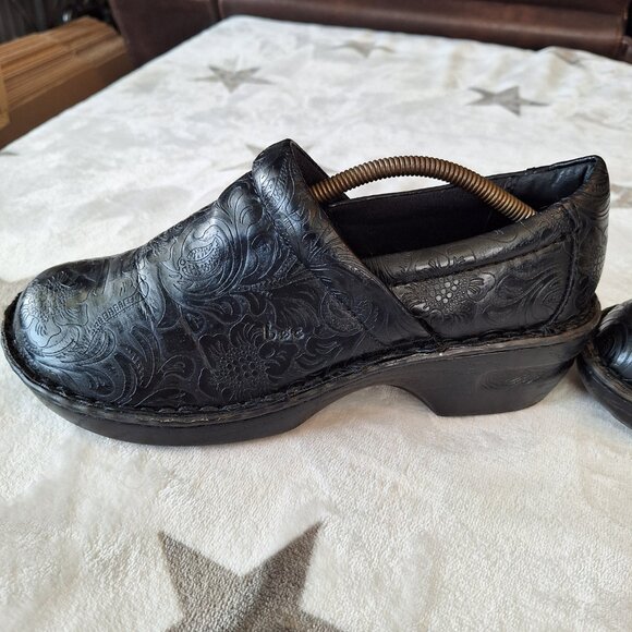 BOC Born Clogs Women's Size 10/42 Black Tooled Faux Leather Slip On Boho - Picture 8 of 13